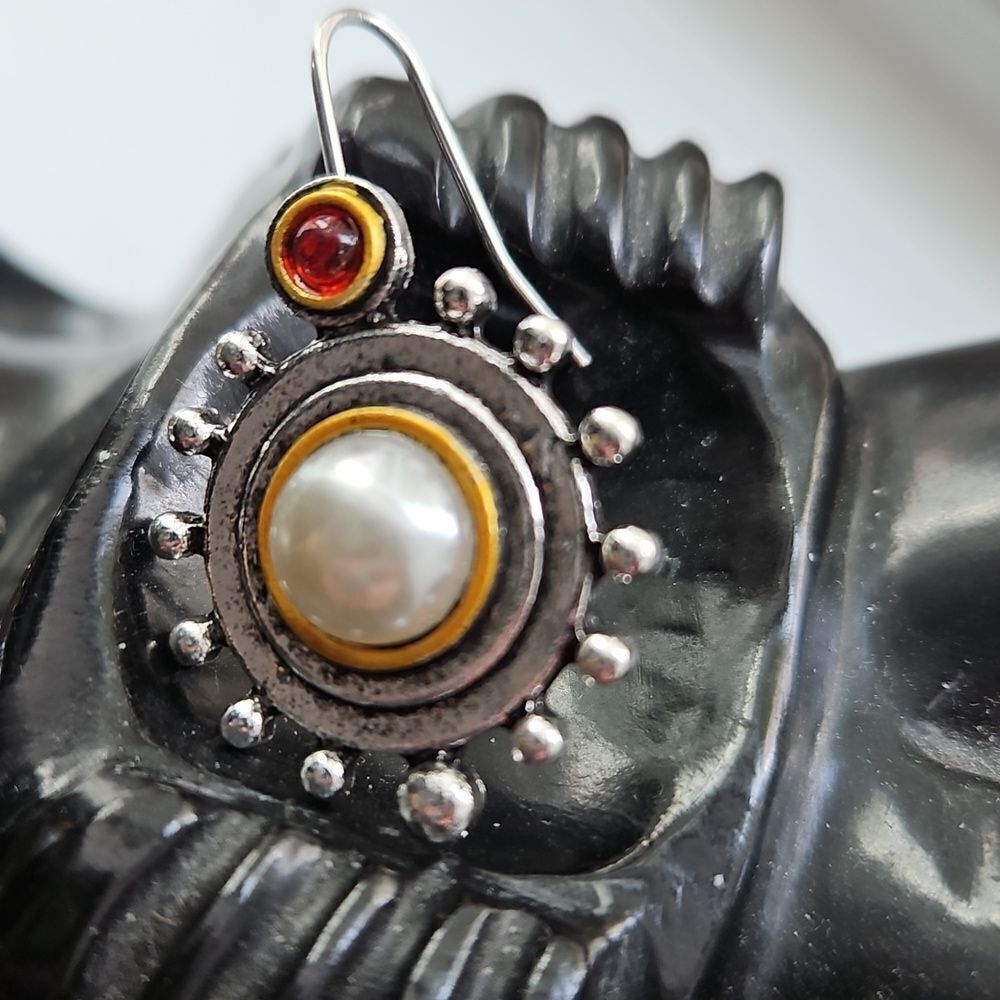 Elegant Silver and Faux Pearl Earrings - Picture 2 of 5